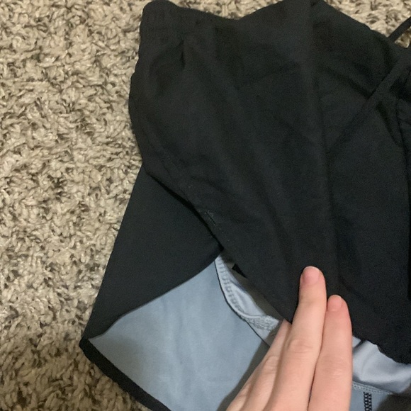 nike split shorts - Picture 3 of 4